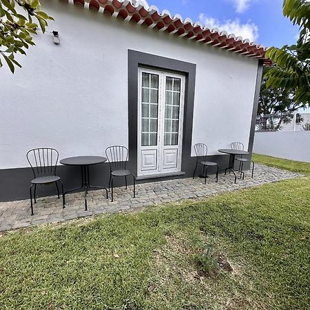 Angra Charming Suites By Seewest Angra do Heroísmo Eksteriør billede