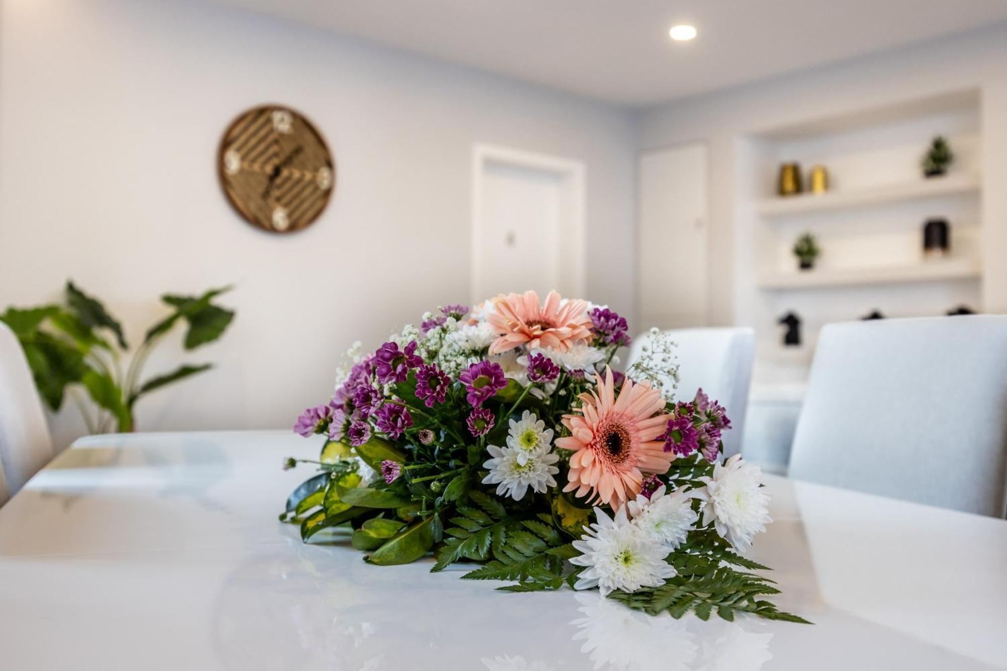 Angra Charming Suites By Seewest Angra do Heroísmo Eksteriør billede