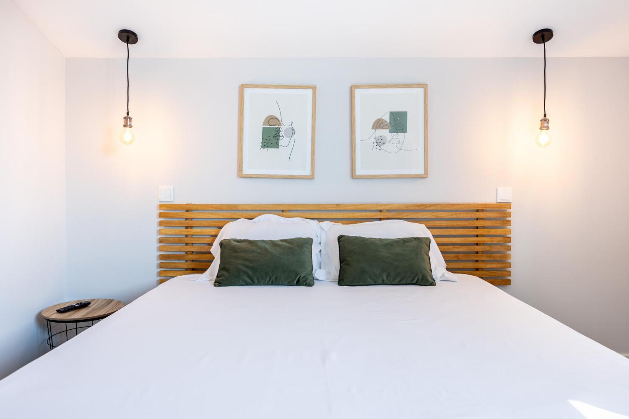 Angra Charming Suites By Seewest Angra do Heroísmo Eksteriør billede