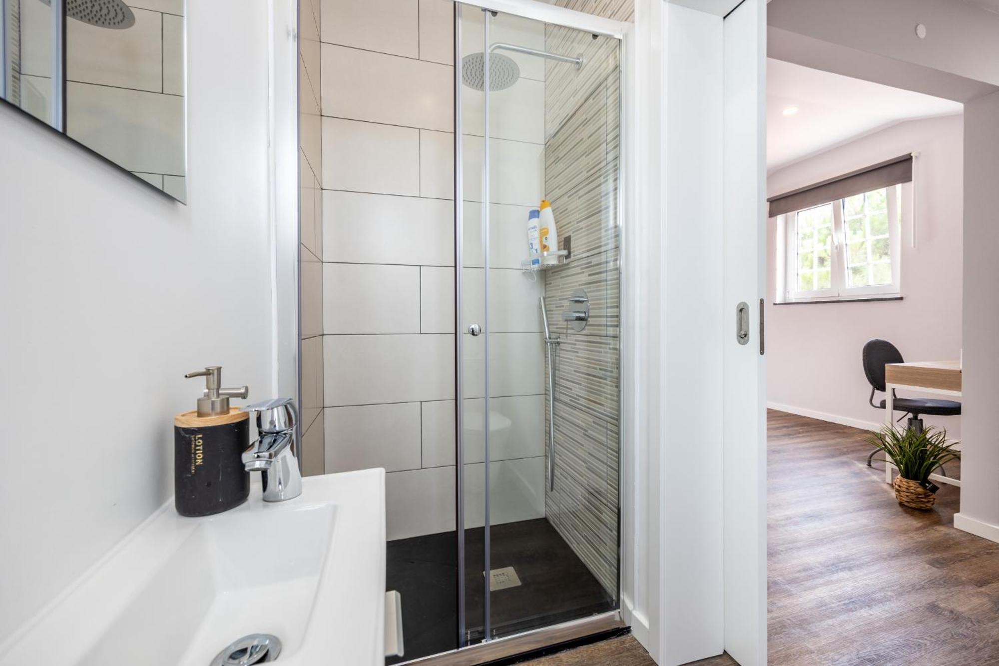 Angra Charming Suites By Seewest Angra do Heroísmo Eksteriør billede
