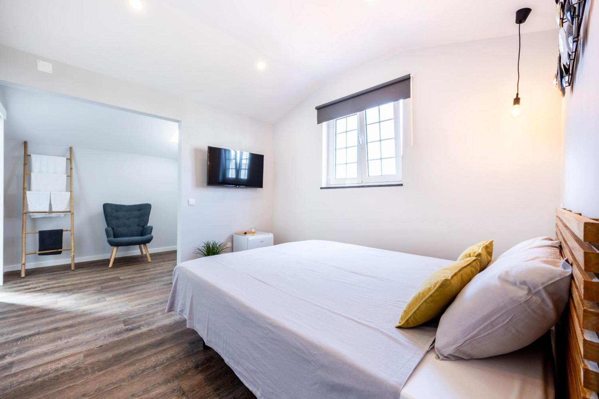 Angra Charming Suites By Seewest Angra do Heroísmo Eksteriør billede